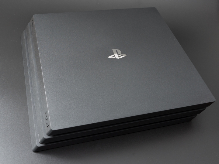 【開箱】PS4 Pro