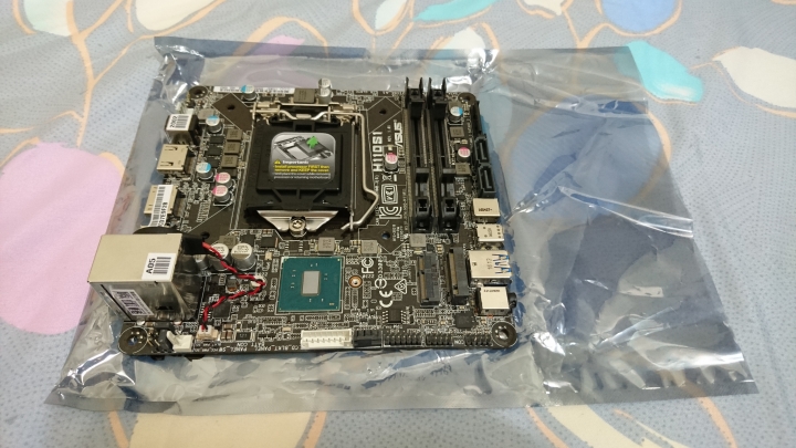 (新增2.5吋)自組Mini-STX主機！Asus H110S1 搭配 銀欣VT01