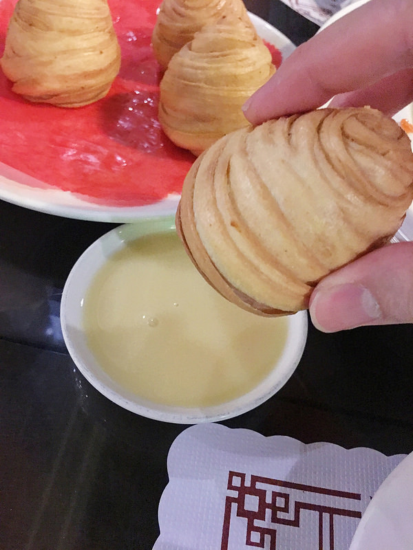 【玩 台北】北投區"皇池溫泉御膳館"冬天就是要泡溫泉啊。泡湯完又有美食根本是天堂~