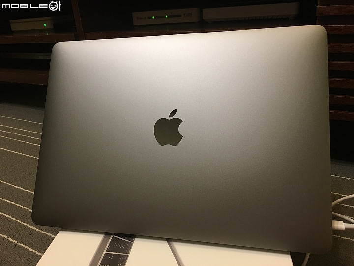 2016 MACBOOK PRO 13.3“ 開箱