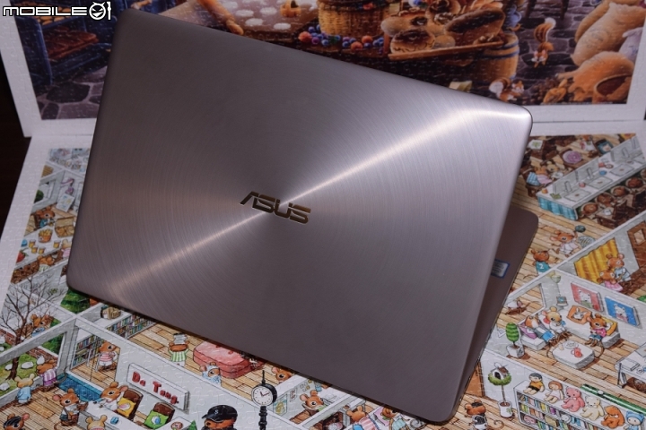 全金屬窄邊框輕薄筆電ASUS ZenBook UX410UQ