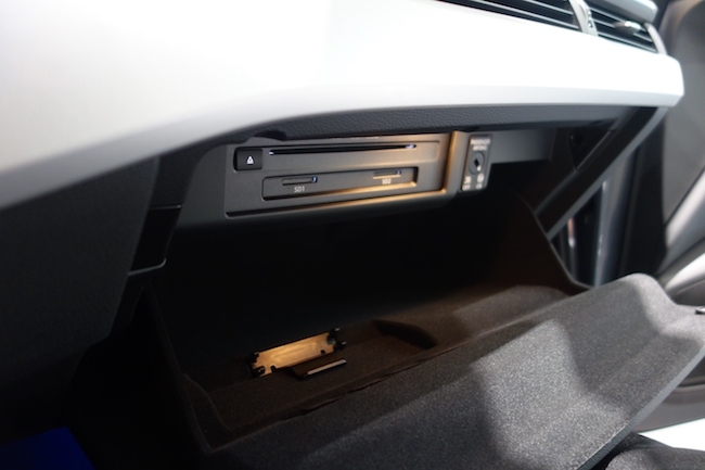 Audi A4太美，賞車喝咖啡