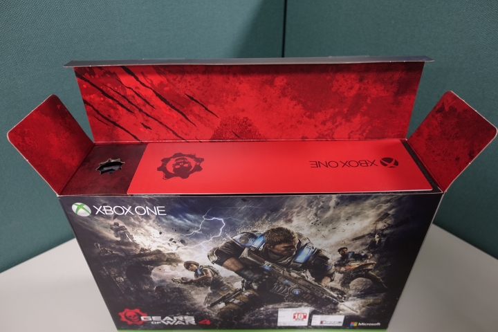 XBOX ONE S 2TB 戰爭機器同捆組 開箱!