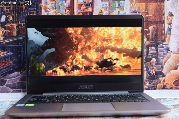 全金屬窄邊框輕薄筆電ASUS ZenBook UX410UQ