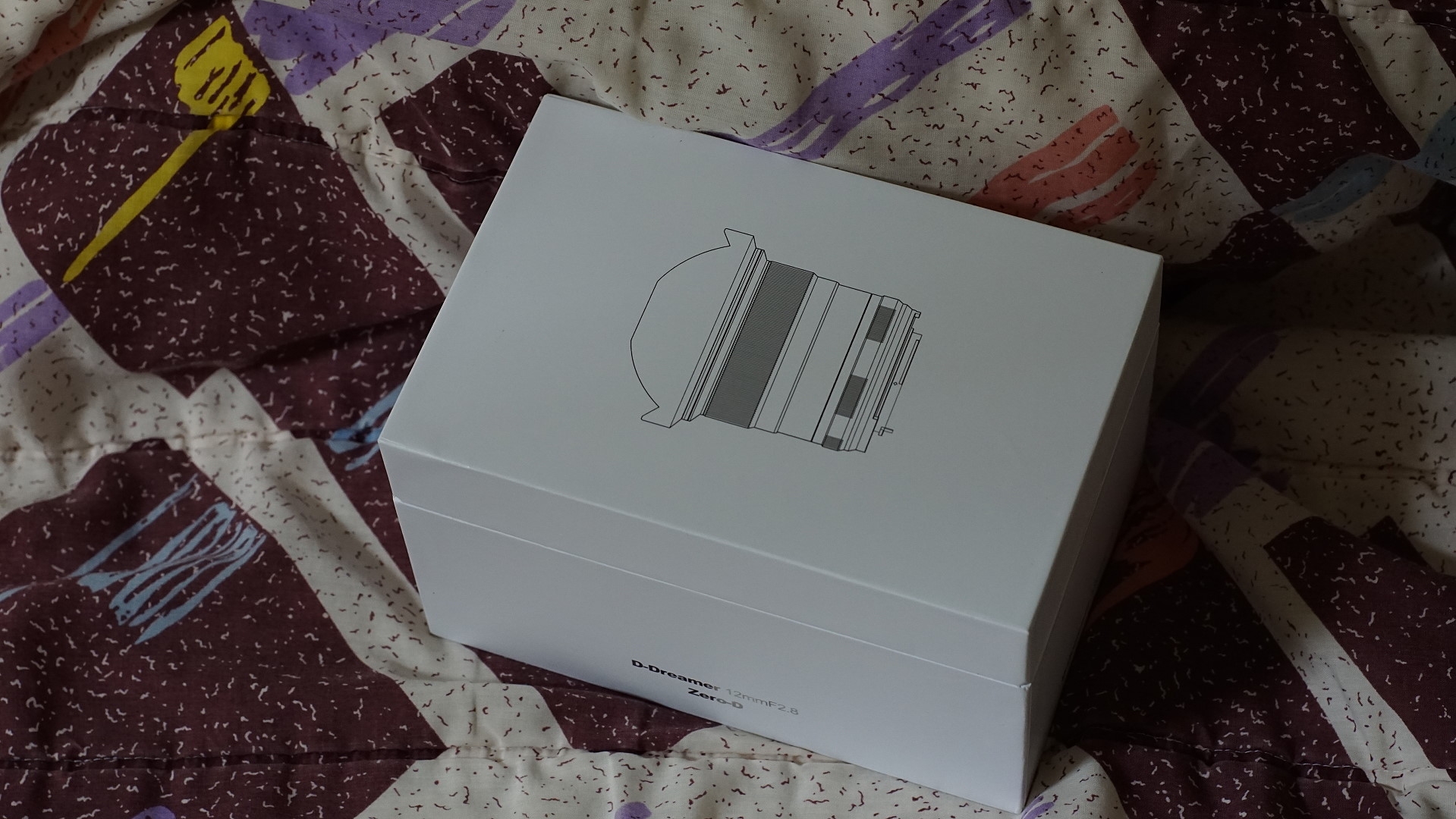 我們中國人的驕傲，畫質勝過11-24L的零畸變超廣角老蛙12mm F2.8D開箱