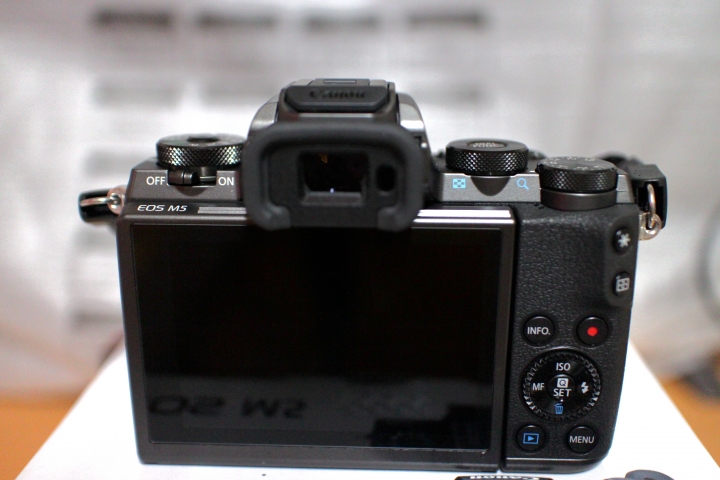 [開箱文] eos M5簡單開箱
