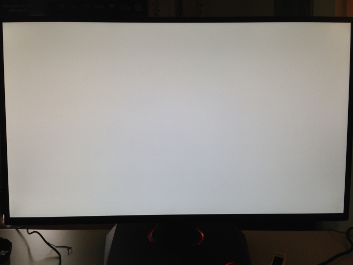 ASUS PG279Q簡單開箱 給在選4K 2K的人做參考