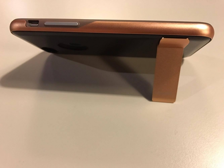 「開箱文」moshi的可直立式保護殼