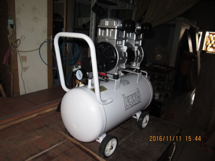 台灣製 羅威牌 LUOWEI 3.5HP 50公升 無油式 空壓機 空氣壓縮機 空氣打氣機 - 3550N