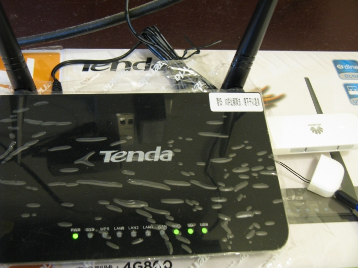 Tenda 4G800 開箱