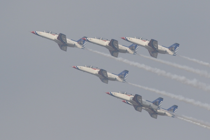 【蓋樓】2016清泉崗空軍戰機操演拍攝分享-請分享相機及鏡頭型號，謝謝