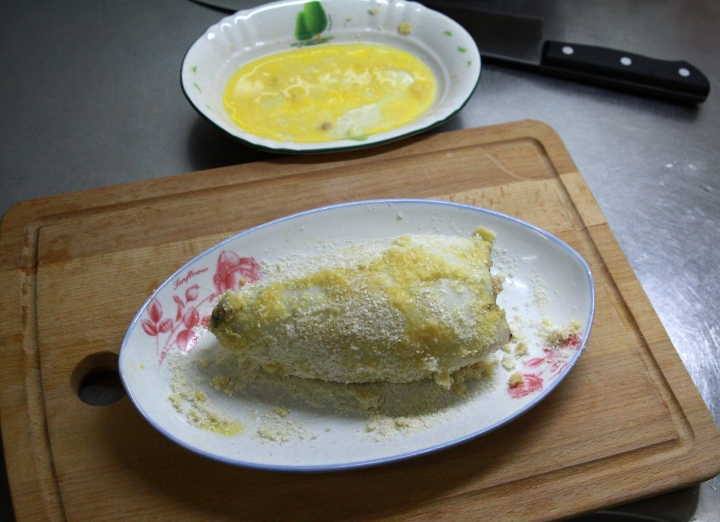 廚房 不一定是女人的之___透抽鑲肉