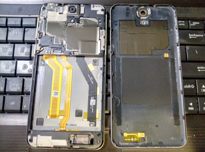 HTC E9+電池膨脹及正廠副廠電池判別更換過程