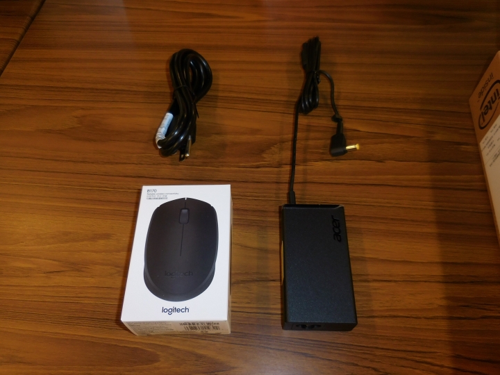 E5-575G 簡單開箱