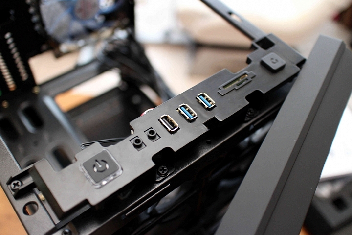 [心得] 視博通小尖兵 M-ATX機殼 (除錯心得爆多