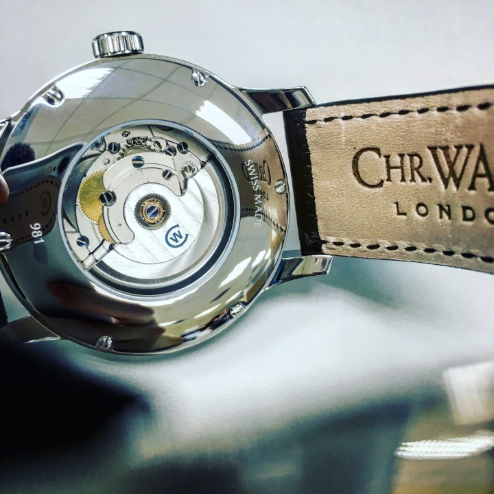 ［簡易開箱］Christopher Ward C9 Big Day-Date