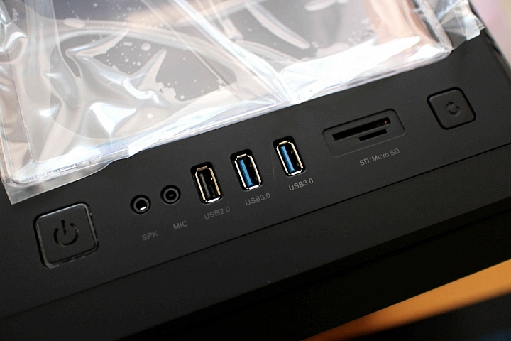 [心得] 視博通小尖兵 M-ATX機殼 (除錯心得爆多