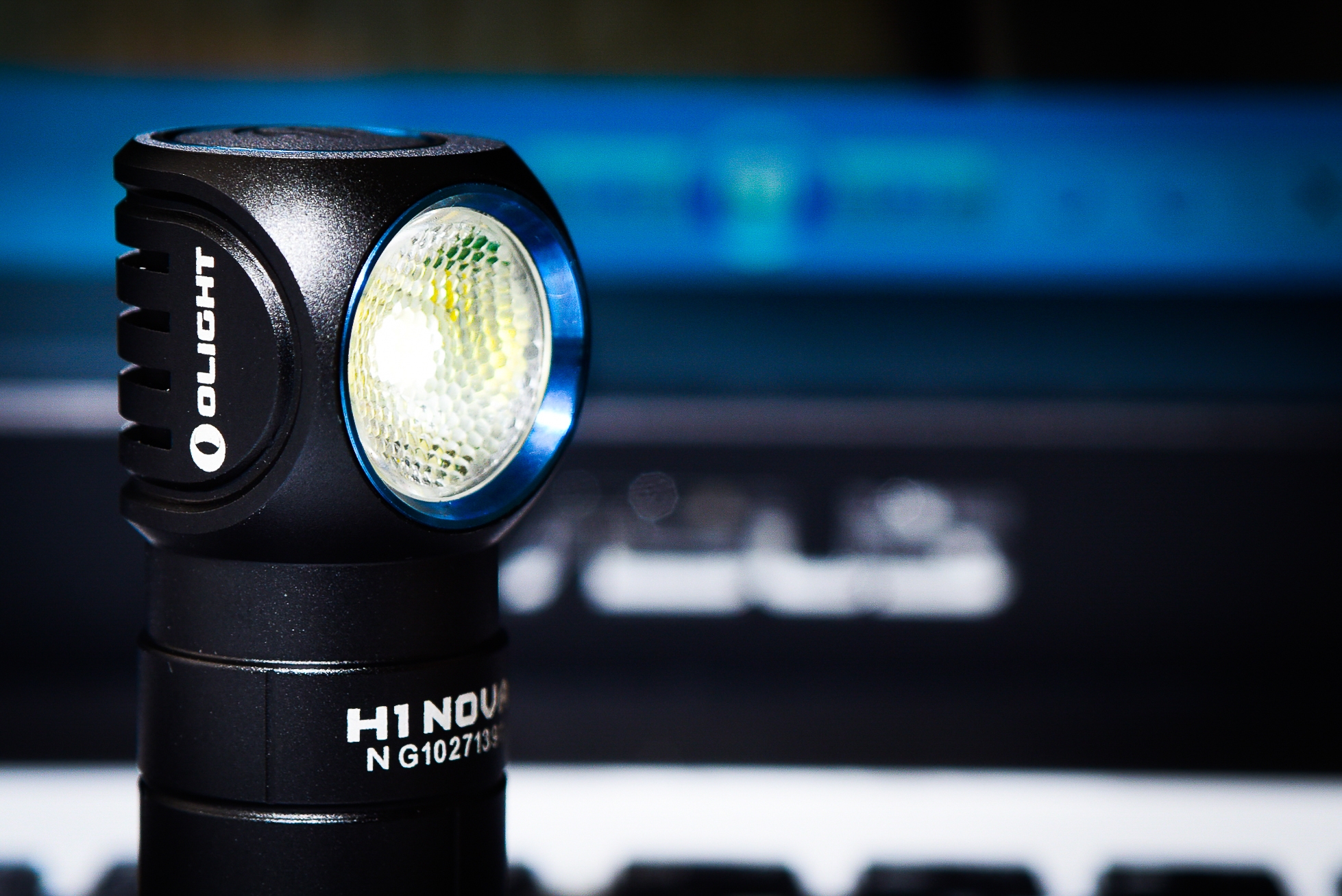 可愛的Olight 傲雷 H1 靈狐 500流明 頭燈
