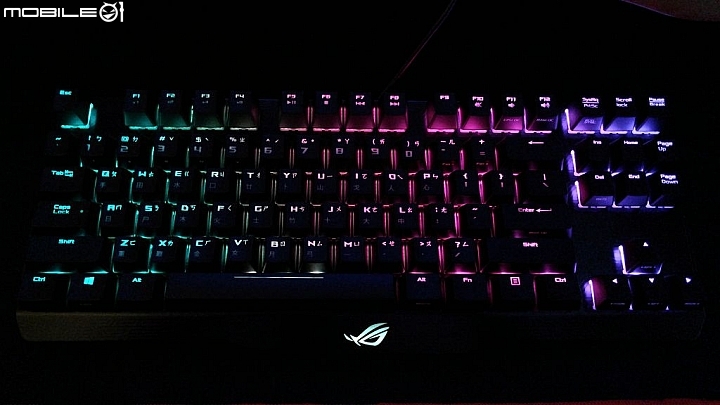 信仰開箱 ROG Claymore RGB 可分離組合機械鍵盤