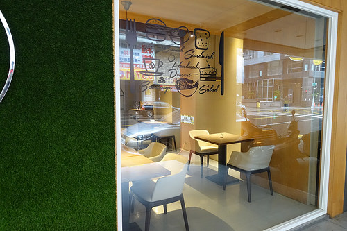 【親子親善餐廳】高雄苓雅區/文化中心。樂樂小時光~有機食材&親子遊戲區