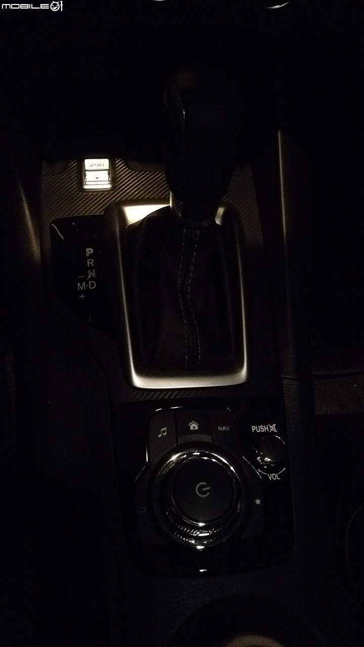 [分享]2017年式Mazda3換裝9吋大屏安卓車機