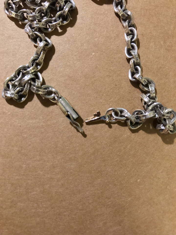請教Chrome Hearts 項鍊維修或更換固定扣