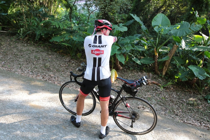 公路與登山的混搭 ─ CT盤搭配11-40T=0.85超轉齒比 使用心得報告