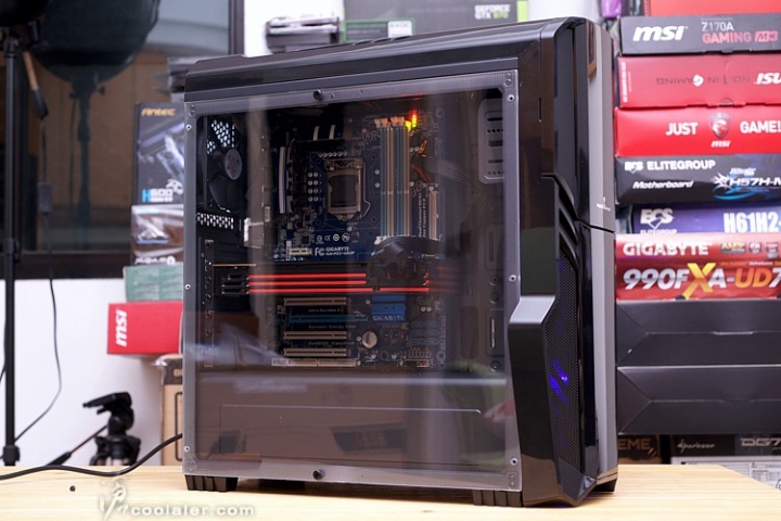 大家覺得我該買二手的NZXT H440嗎 ? 賣家只賣2400含運，想賣掉我現在用的視博通-未來戰士，貼錢上H440