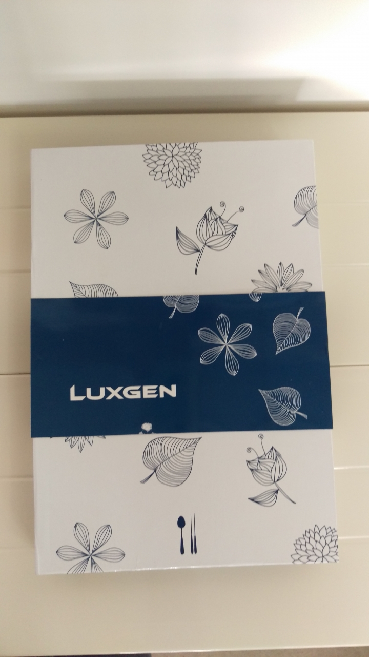 納智捷的餐具組開箱