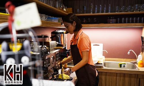 高雄岡山美食推薦《暖暖輕食坊》早午餐、下午茶、晚餐超美味岡山輕食餐廳
