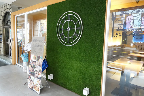 【親子親善餐廳】高雄苓雅區/文化中心。樂樂小時光~有機食材&親子遊戲區