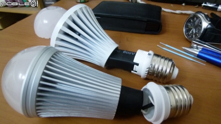 環保再利用_LED燈泡維修DIY