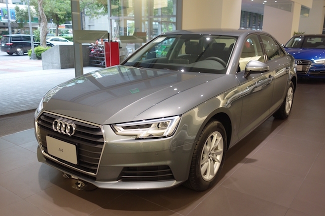 Audi A4太美，賞車喝咖啡