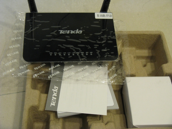 Tenda 4G800 開箱