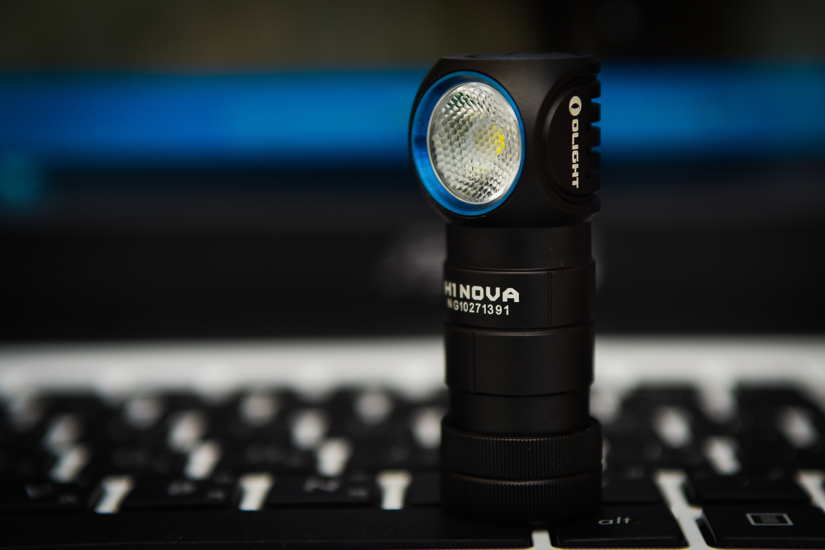 可愛的Olight 傲雷 H1 靈狐 500流明 頭燈