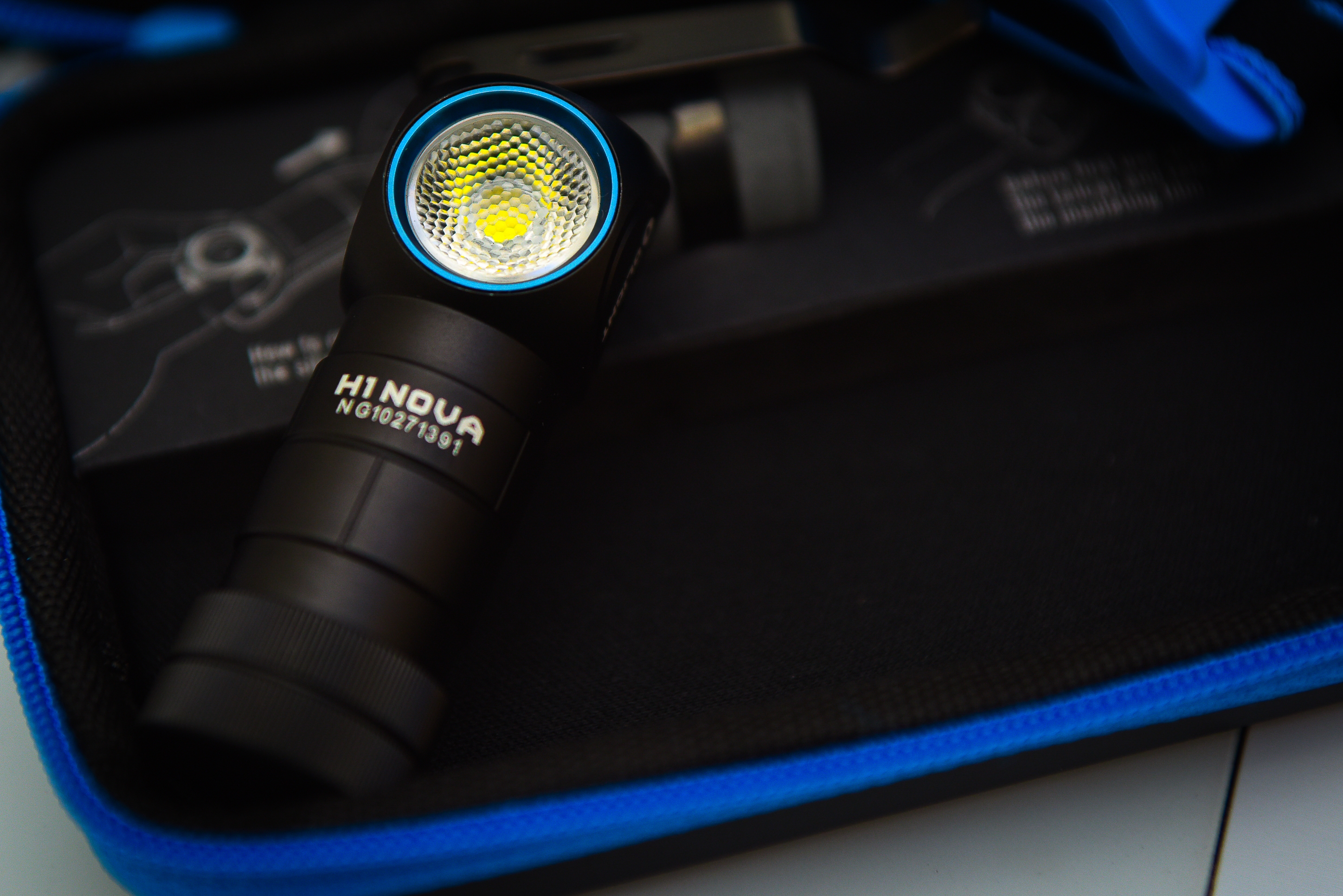可愛的Olight 傲雷 H1 靈狐 500流明 頭燈
