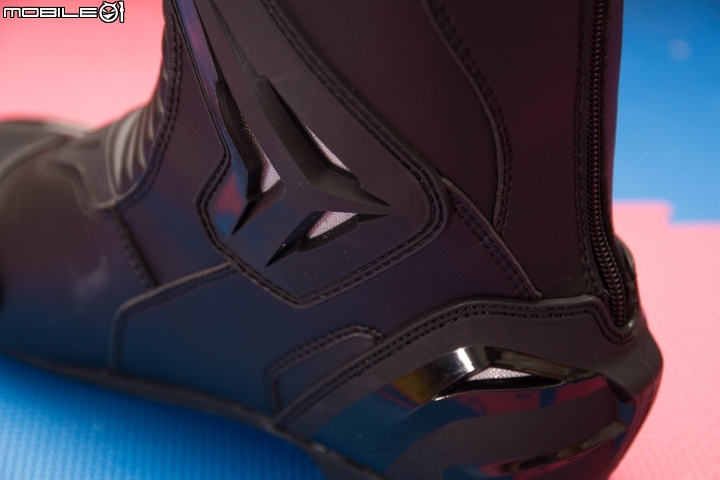 [開箱]我的第一雙車靴AUGI AR-1入手!