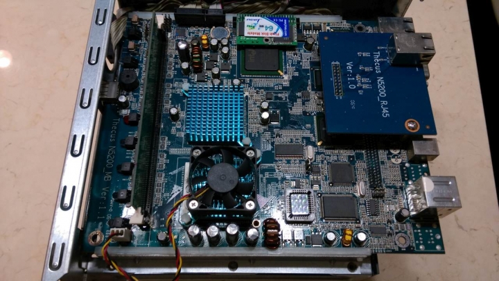 Thecus N5200 經典回顧
