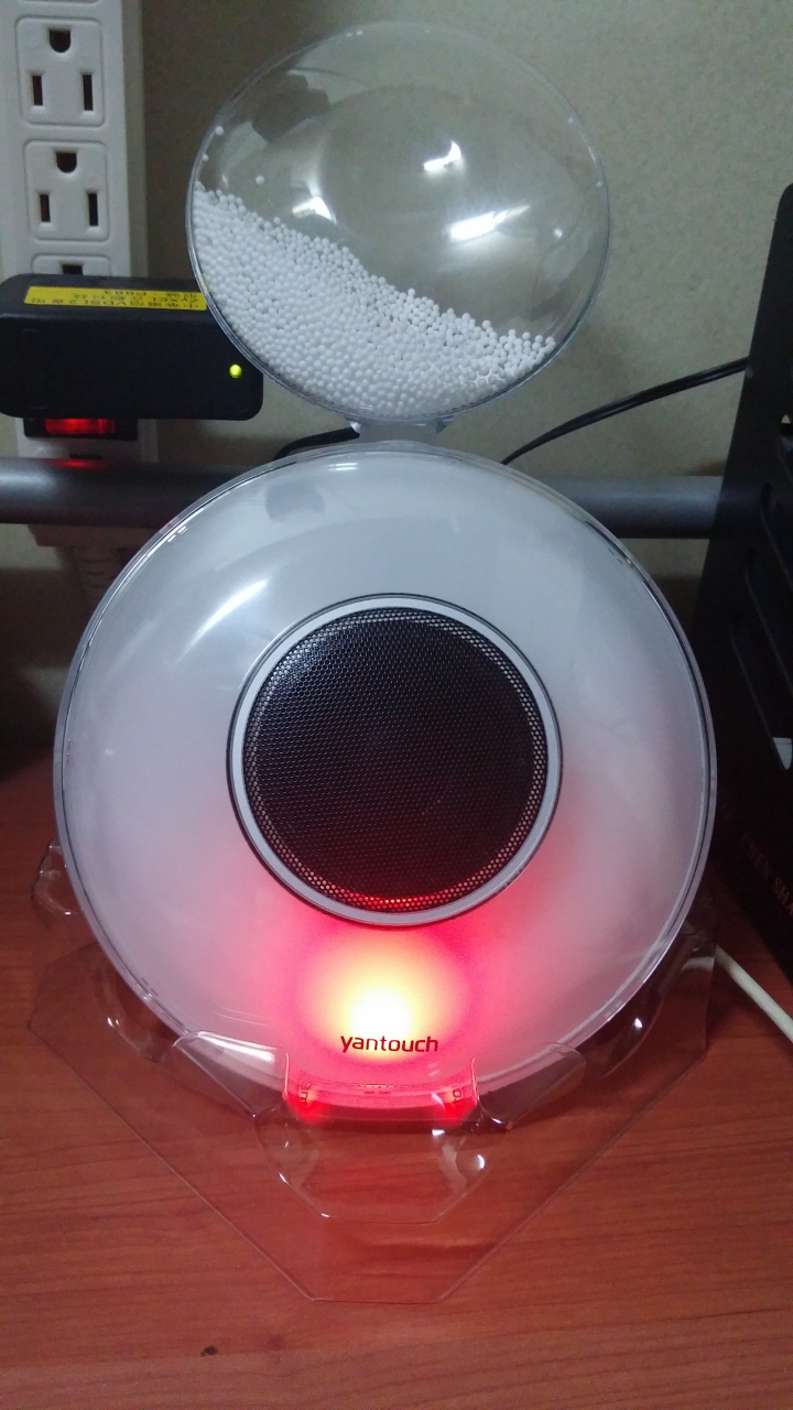 外型漂亮,聲音好聽的 陽泰電子yontouch eye LED燈立體聲藍牙喇叭 小小開箱
