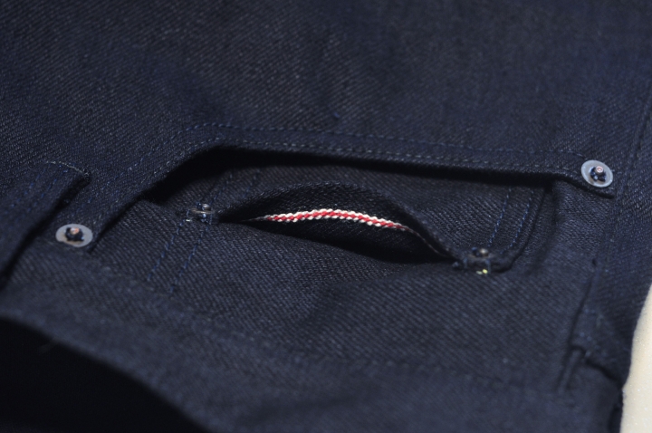 「分享文」日本鬼牛 ONI DENIM ONI-602-ID17 （Relax Fit Tapered）與 546ZR 一年用著Fading