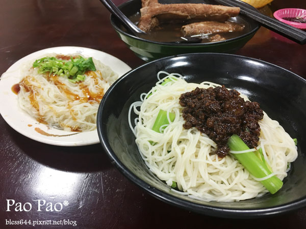 【台中】忠孝夜市必吃-黃家村藥燉排骨&蔡家豆花