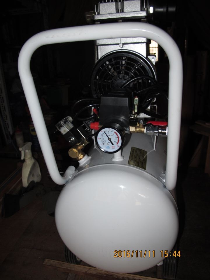 台灣製 羅威牌 LUOWEI 3.5HP 50公升 無油式 空壓機 空氣壓縮機 空氣打氣機 - 3550N
