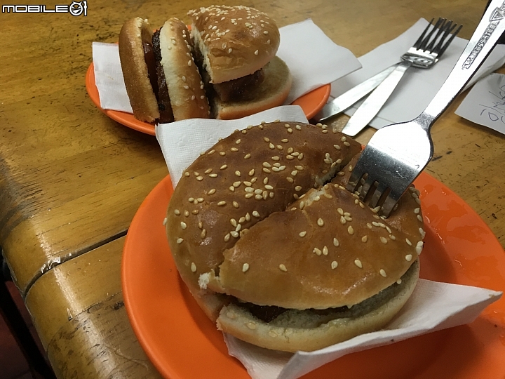 [遊記] 香港兩天兩夜雙A燈炮行 day 1