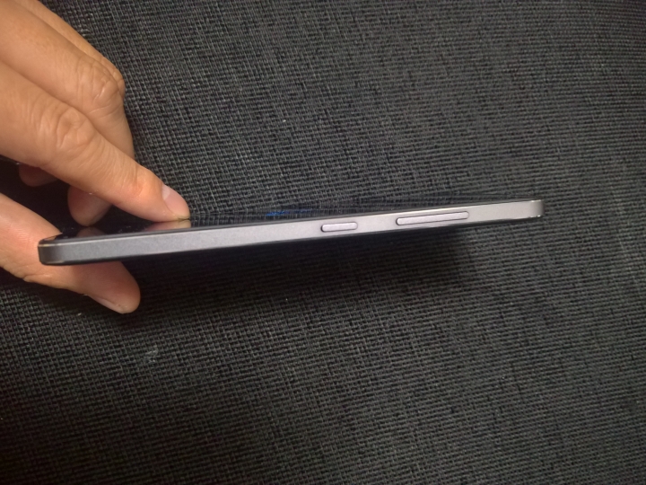 美版CRICKET客製機LUMIA 650 開箱