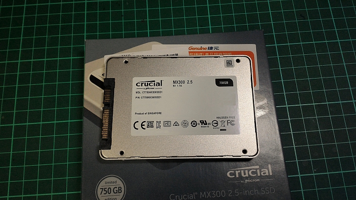 [分享] 美光 MX300 750GB 極簡開箱&簡單測試