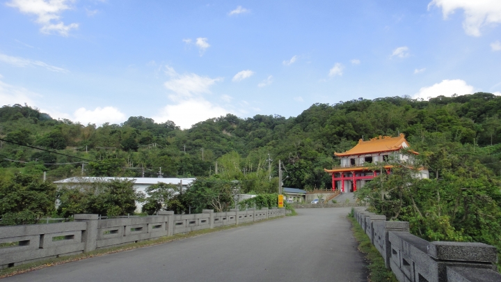 尋訪孫立人將軍長眠之地．順遊大坑及新社尋訪百年老樹