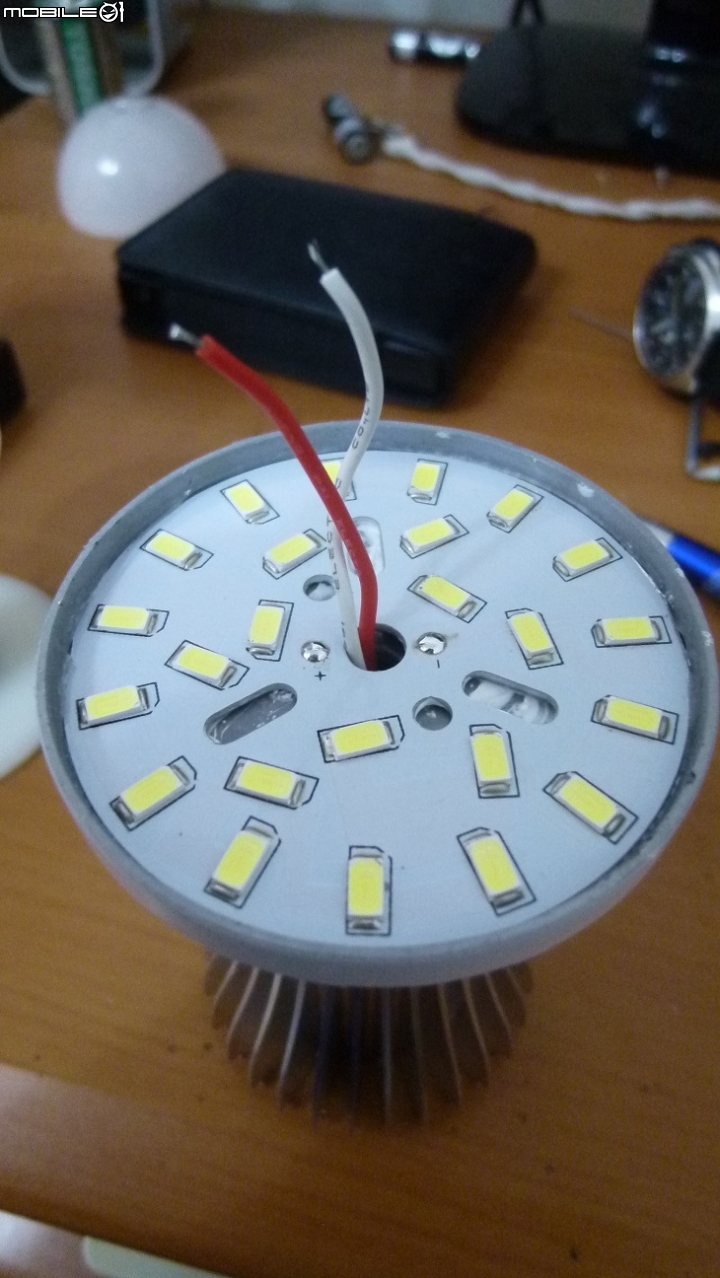 環保再利用_LED燈泡維修DIY