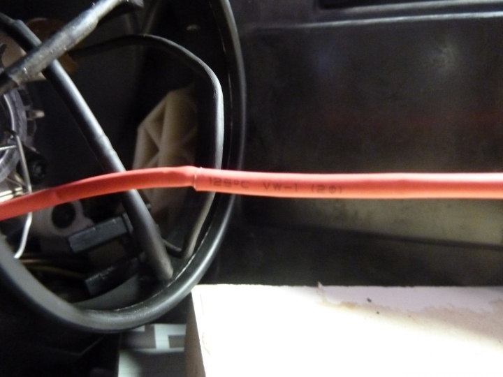 (DIY) VW(2004) GOLF V 大燈環保線組,龜裂脆化解決方式(熱縮套管)