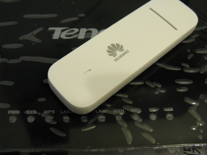 Tenda 4G800 開箱