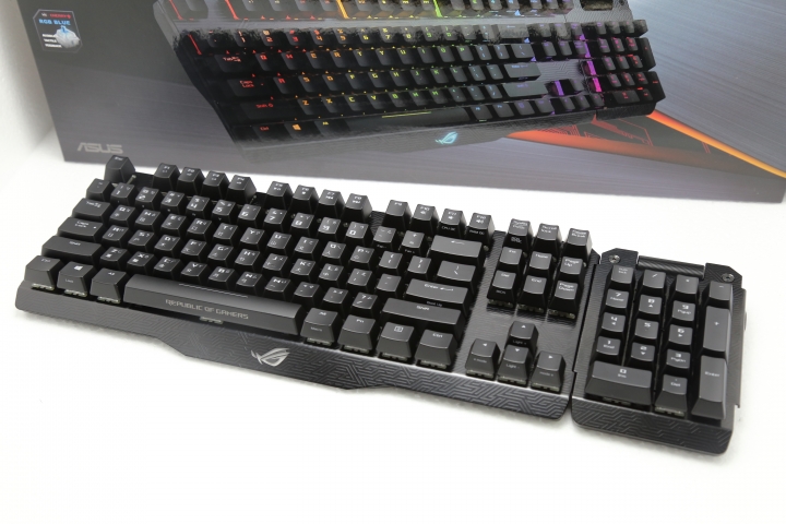 ROG Claymore RGB 機械鍵盤 真是有信仰才能開箱